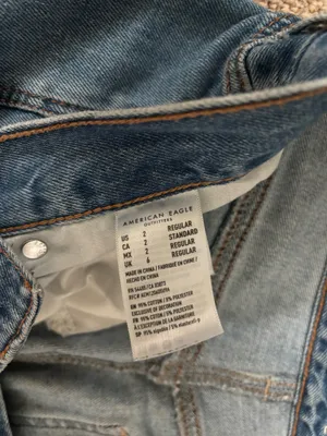 Distressed Mom American Eagle Jeans thumbnail 5