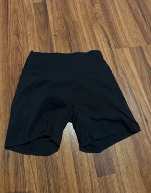 Black athletic shorts with pockets Size L thumbnail 2