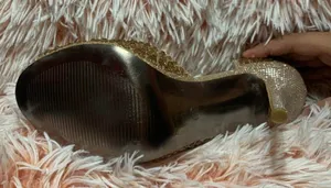 Brand New Gold Heels Size 8 thumbnail 5