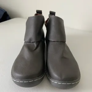 NEW | Women's ankle‎ hook and loop strap fashion boots casual — size 10.5 thumbnail 2