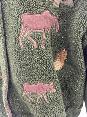 Cabelas Womens Green Moose Pine Tree Applique Cabin Core Sherpa Fleece Jacket XL thumbnail 2