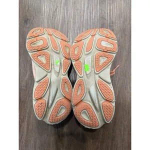 HOKA ONE ONE Bondi 8 Women's‎ Peach/Yellow Running Shoes Size 8.5 thumbnail 6