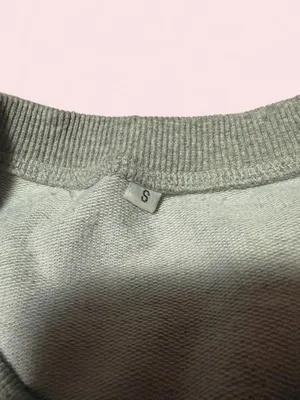 Source Unknown Gray Crewneck Sweatshirt with Pink Beverage Graphic thumbnail 3