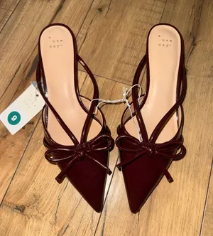 A New Day - Women’s Odelia Heels with Memory Foam Insole – Burgundy thumbnail 1