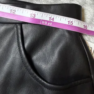 New LuLaRoe Elegant Womens Size Large Avery Skirt Black Faux Leather Midi Career thumbnail 8