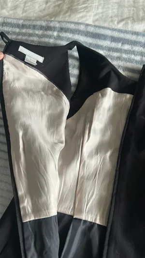 Professional Black dress Size 2 thumbnail 4