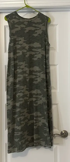 Universal Threads Camo Midi Dress thumbnail 1