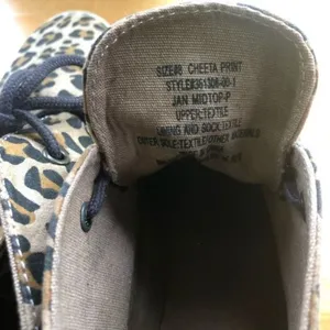 Gap Womens Cheetah Print Midtop Lace Up Sneaker Sz 8 thumbnail 8