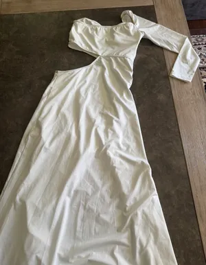 One-Shoulder White Asymmetrical Cutout Midi Dress with Gold Trim thumbnail 4