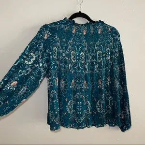 $60 Altar'd State Boho Floral smocked Loose top M thumbnail 3