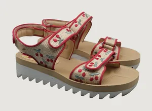 Wild Pair Kirsche Raffia Sandals 7 Tan Red Cherry Embroidered Platform Flatform thumbnail 1