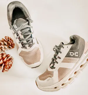 On Cloudrunner Running Shoes in the Heron/Black Colorway. Size 7.5 thumbnail 1