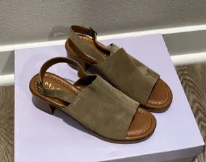 Mariella made in Italy Brown Suede Women's Sandals NWOT thumbnail 1