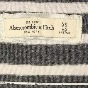 Abercrombie & Fitch Striped Embellished Cropped Shirt‎ thumbnail 4