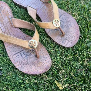 Tory Burch Thora Tan Thong Sandals thumbnail 4