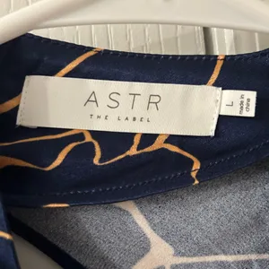 NWT | ASTR the Label | Veronica Cutout Cowl Neck Long Sleeve Satin Blouse Top thumbnail 9