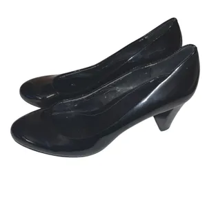Calvin Klein Womens Black Patent Leather Round Toe Block Heel Pumps Size 7.5 thumbnail 4