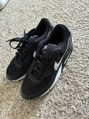 Nike Air Max Sneakers Black White thumbnail 2