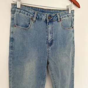 NWT Aaron and Amber Light Blue Flare Bell Bottom Jeans Raw Hem High Waist Sz M thumbnail 8