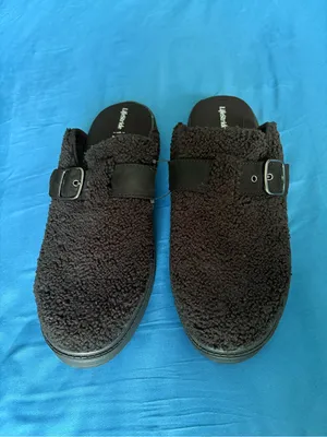 Life Stride BZEES Vibe Cozy Black Faux Fur Clogs Size 10M NWOT thumbnail 2