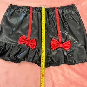 Y2K Black Faux Leather Lingerie Set w/ Red Bow Details – Cute Coquette Mini Skirt + Bra + Thong XS/S💋✨ thumbnail 4
