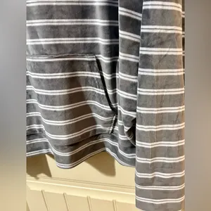American Eagle Gray/White Striped Cropped Hooded Sweatshirt thumbnail 3
