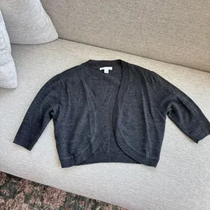 Y2K New York & Company Cropped Shrug Sweater Cozy Cardigan S Coquette Babydoll thumbnail 4