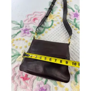 Vintage Dark Brown Leather Crossbody Bag Gold Hardware Flap‎ Snap Closure thumbnail 10