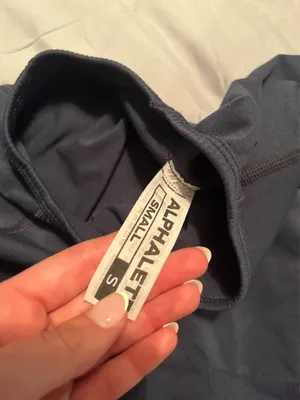 Alphalete top  thumbnail 3