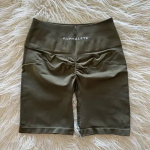 Alphalete Amplify Ultra High Rise Biker Short 6.5” Oak Size Small thumbnail 4