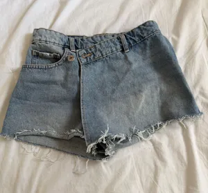 Pull and bear denim skort  thumbnail 1