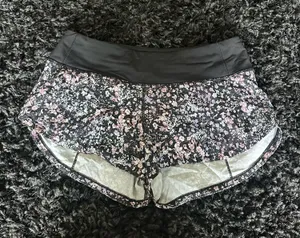Lululemon Shorts thumbnail 1