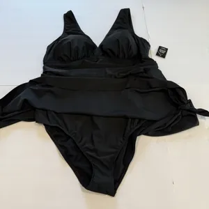 NWT Torrid Black Wireless Short‎ Asymmetrical Swim Dress With Brief Size 2X thumbnail 7