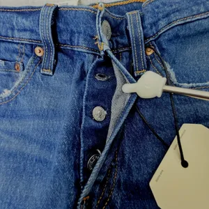Levi's Women 501 Skinny Jeans 23x28 Blue High Rise Button‎ Fly Dark Wash Denim thumbnail 6