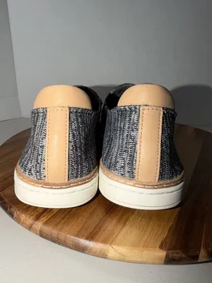 UGG Sammy Gray Heather Knit Slip-On Sneakers Women’s Sz 9.5 thumbnail 4