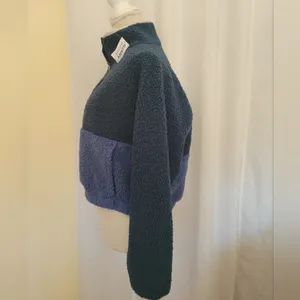 Old Navy NWT Long-Sleeve Oversized Two-Tone Sherpa Sweatshirt for Women thumbnail 8