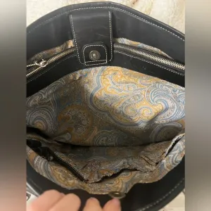 FINAL PRIce MAXX Black Nylon & Leather Tote / Shoulder Handbag thumbnail 4
