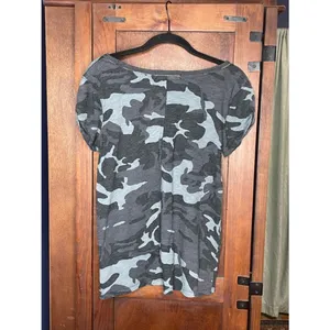 Free People We The Free Womens Camo Clare Tee Top Small Boat Neck Grunge y2K thumbnail 3