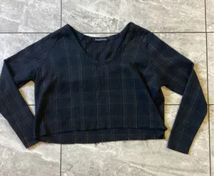 Brandy Melville Womens Plaid V-Neck Long Sleeve Crop Top Navy Green One Size thumbnail 1