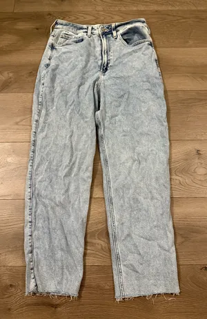 Hollister Curvy Ultra High-Rise Jeans Straight thumbnail 1