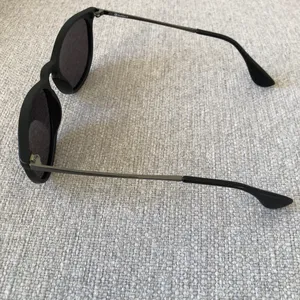Sungait black rounded sunglasses thumbnail 3
