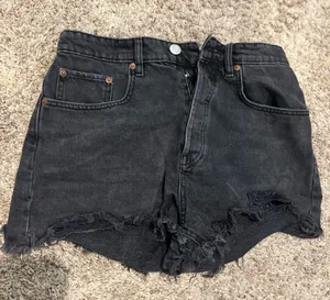 Zara black denim Shorts thumbnail 1