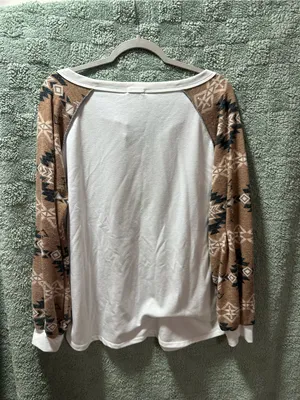 BiBi White Henley Top with Tan Aztec Sleeves Size XL thumbnail 2