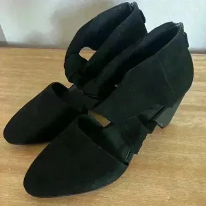 EILEEN FISHER Mary Knotted Black Suede Cutout Kitten Heel Pumps‎ - US 7.5 thumbnail 3