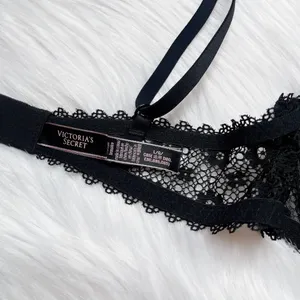 Victoria’s Secret Bralette thumbnail 4