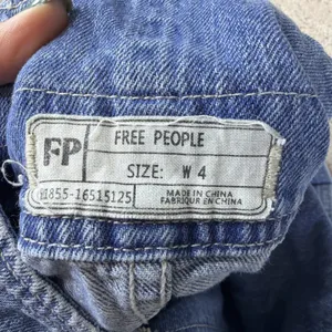 Women's Free People Size 4 Denim Overall Skirt Cut Off‎ thumbnail 3