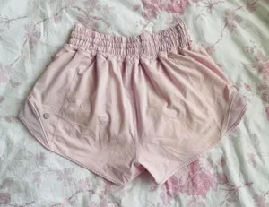 Lululemon Hotty Hot High-Rise Shorts 2.5” Pink Haze Size 4 thumbnail 1