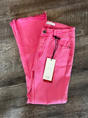 NWT Q2 Premium Denim Pink Flare Cut Jeans Size 2 thumbnail 1
