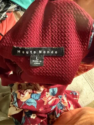 Haute Monde Burgundy Floral V-Neck Midi Dress thumbnail 5