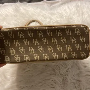 Vintage Dooney & Bourke Logo Bag Brown Beige Bag Fabulous size 16” long 10” W thumbnail 3